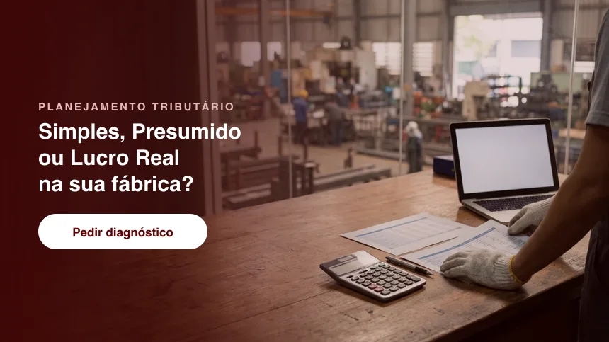 Contadora e gestor analisando planilhas de custos industriais · diagnóstico de regime tributário para indústria